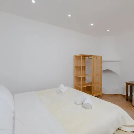 Cleopatra's Backyard