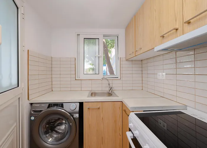 Cleopatra's Backyard Αρχάγγελος