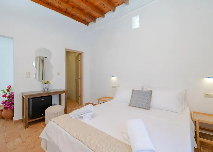 Cleopatra's Backyard Guest house 3*